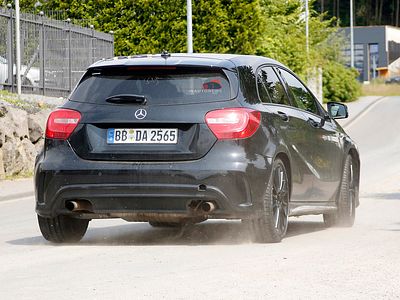 Mercedes-Benz A45 AMG увидит свет в «черной серии»