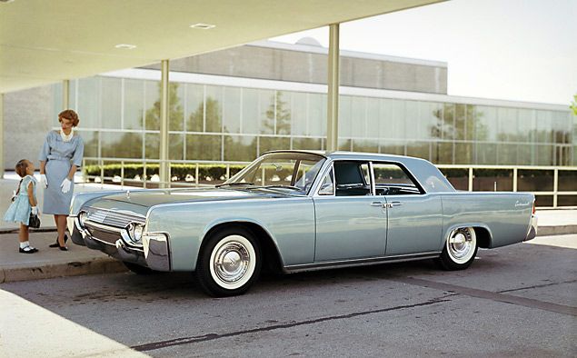 Lincoln Continental Sedan