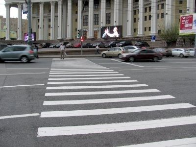 «Зебры» начнут массово убирать под землю