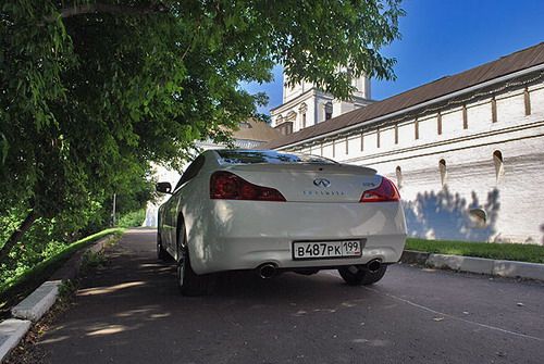 Infiniti G37 S Coupe. Фото с сайта 