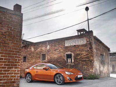 Toyota GT86 станет гибридной