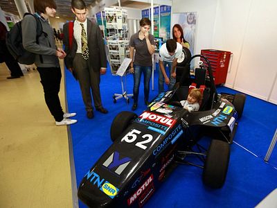 Болид студентов МАМИ представили на Всероссийском Фестивале науки