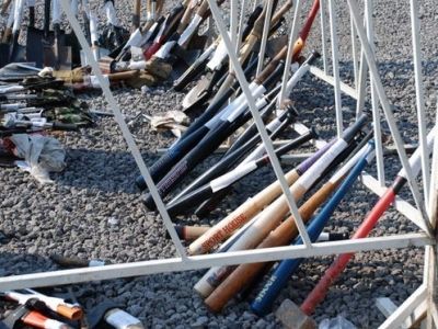 Московские полицейские за четыре дня нашли у водителей тысячу бейсбольных бит