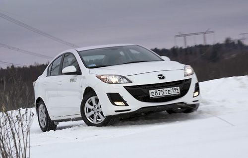 Подвеска стала мягче, но более «умные» настройки и жёсткий кузов не позволили ей навредить управляемости