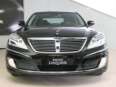 Компания Hyundai привезла в Россию лимузин