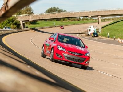 Opel Astra установил рекорд средней скорости
