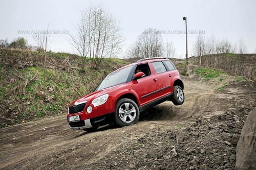 Короткоходная подвеска и скромный клиренс в 180 мм &mdash; даже на специально подготовленной трассе Yeti чувствовал себя неуверенно. Фото Юрия Ветрова с сайта 