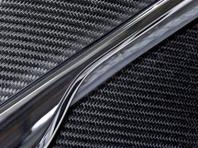 Volvo предлагает хранить электроэнергию в дверях и на крыше