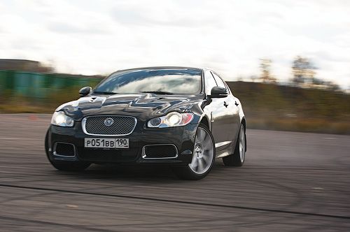 Добравшись до площадки, мы отключили систему стабилизации. Главное, что нужно запомнить — тут всё по-честному. Отказался от помощи — значит ответственность за свои действия в случае чего делить будет не с кем