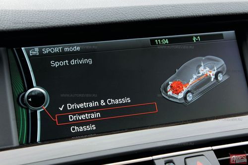 Конфигурировать настройки можно только в режиме Sport, но выбор скуден — в «спорт» можно перевести или силовой агрегат, или шасси, или и то и другое