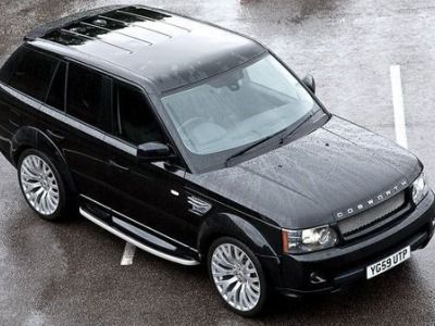 В Kahn Design разработали тюнинг-пакет для нового Rover Range