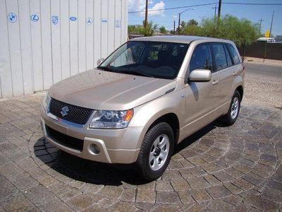 Suzuki отзовет около 200 тысяч внедорожников