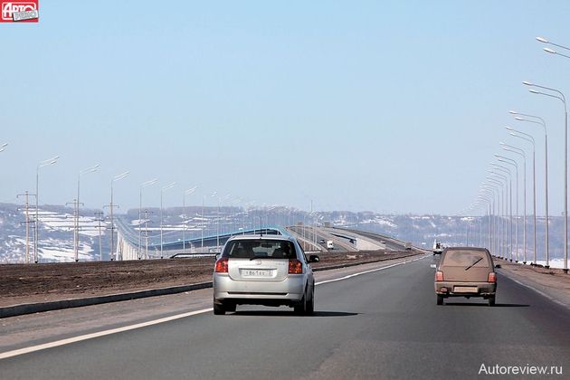Приятнее ездить в Автоград через Ульяновск — особенно после того, как открылся новый четырехполосный мост через Волгу, ведущий в обход центра города